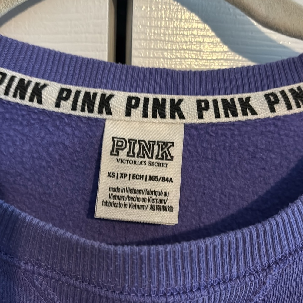 PINK Victoria's Secret long sleeve crew neck sweatshirt in purple size XS - Picture 2 of 7